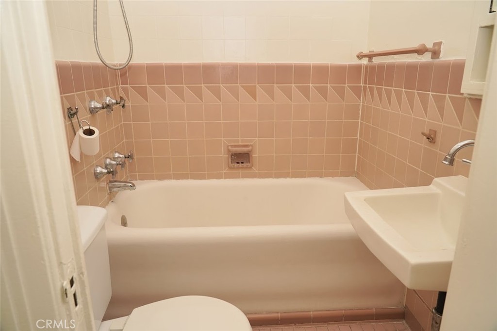 140 Linden Property Photo 2