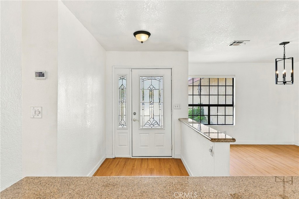 9751 Brookline Ave Property Photo 4