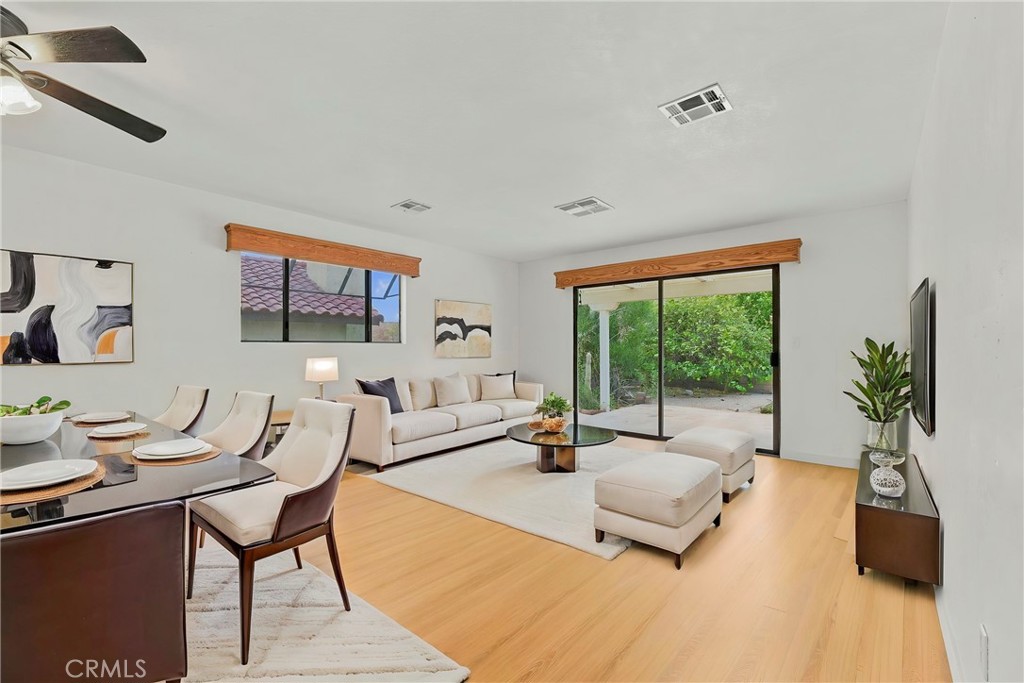 9751 Brookline Ave Property Photo 17