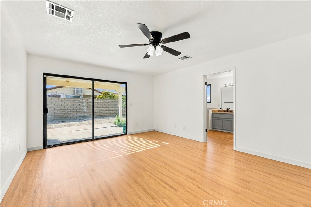 9751 Brookline Ave Property Photo 24