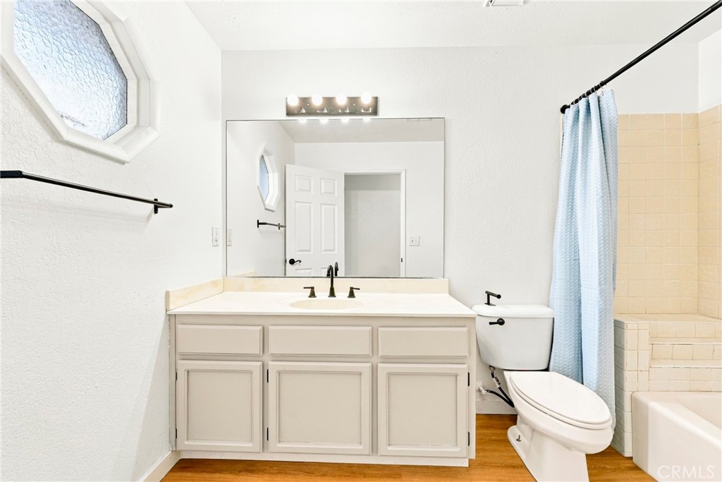9751 Brookline Ave Property Photo 28