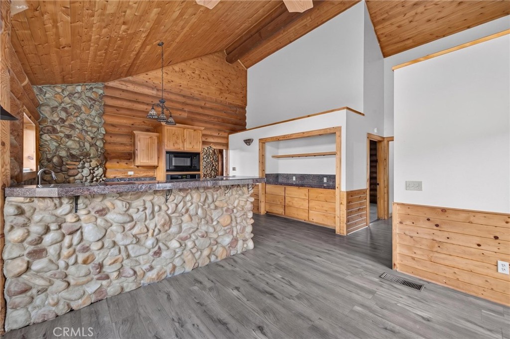15135 Del Rita Property Photo 29
