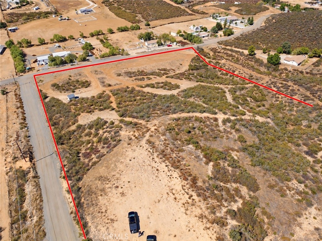 33602 Lynx Property Photo 3