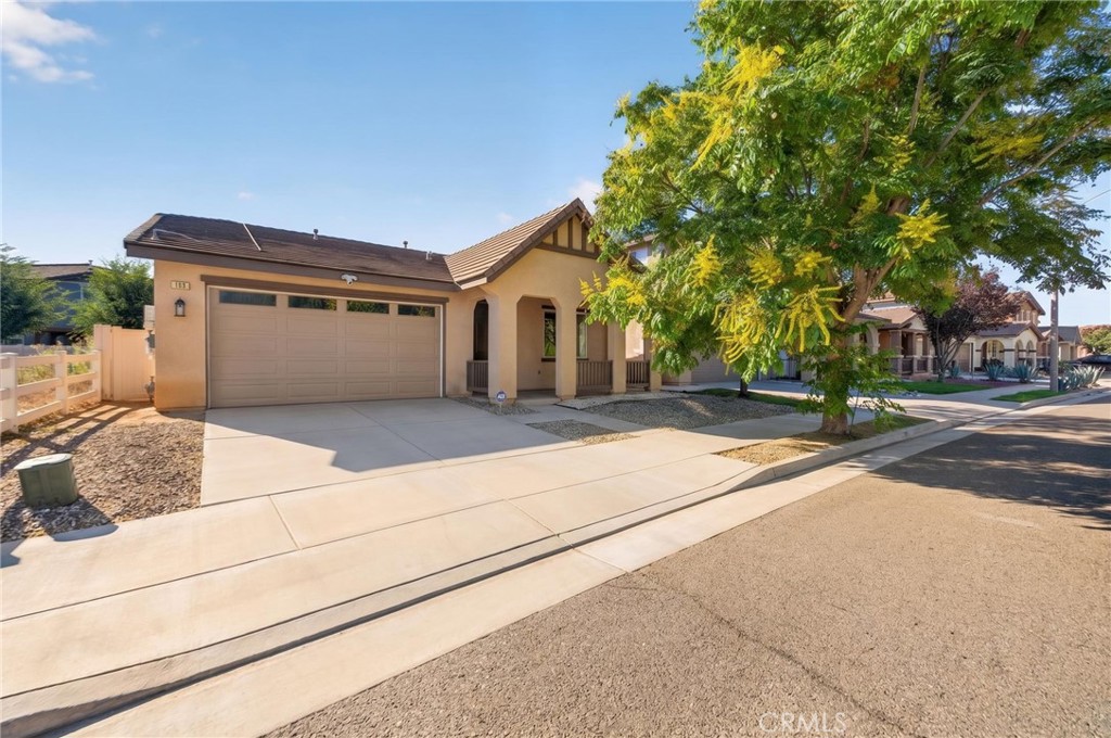 868 White Pepper Property Photo 2