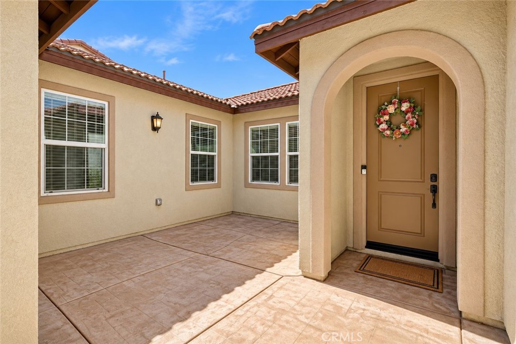 35055 Painted Rock Street Property Photo 6