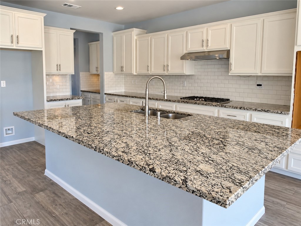 35154 Heritage Pointe Drive Property Photo 5