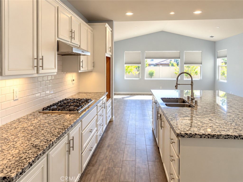 35154 Heritage Pointe Drive Property Photo 6