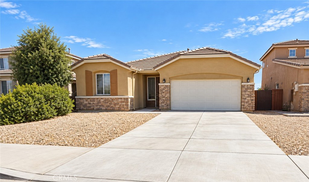 15255 Riverview Property Photo 1
