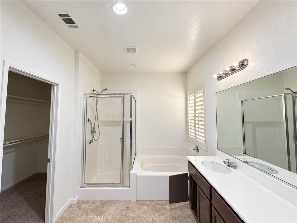 15255 Riverview Property Photo 8
