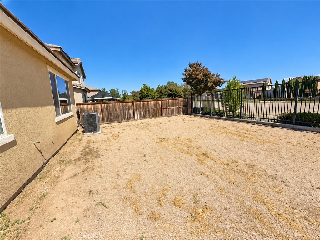 15255 Riverview Property Photo 13