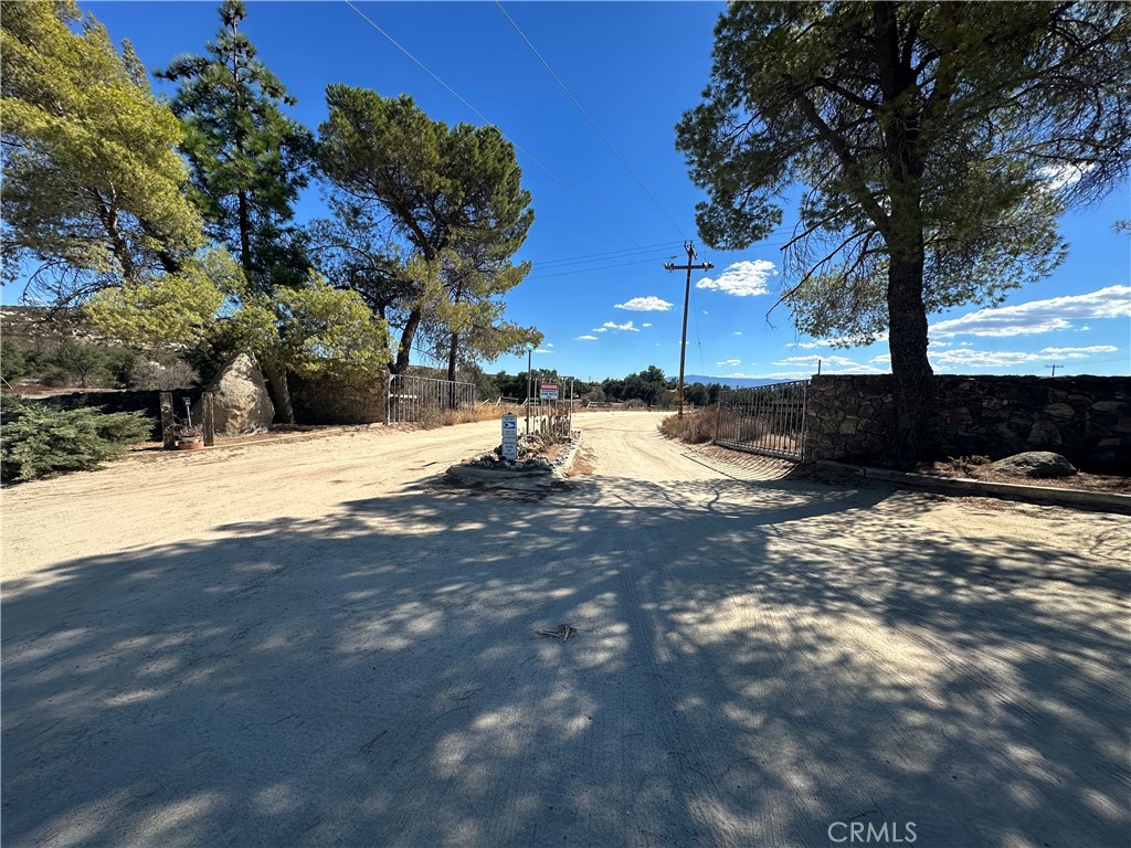 20 Sabina Drive Property Photo 2
