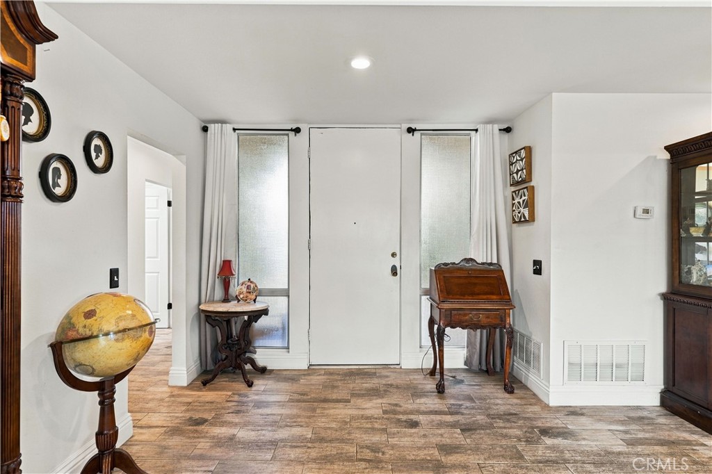 28372 Paseo Grande Property Photo 6