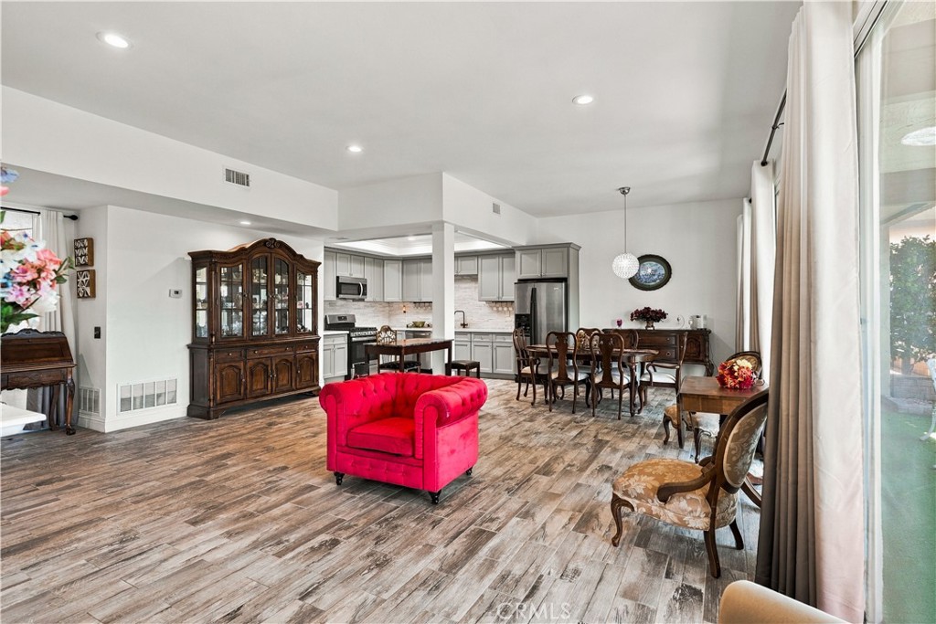 28372 Paseo Grande Property Photo 8