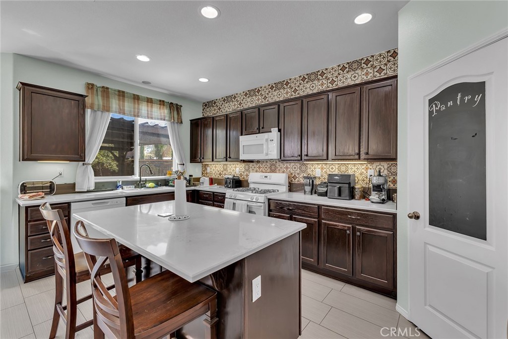 3863 Bluff Street Property Photo 16