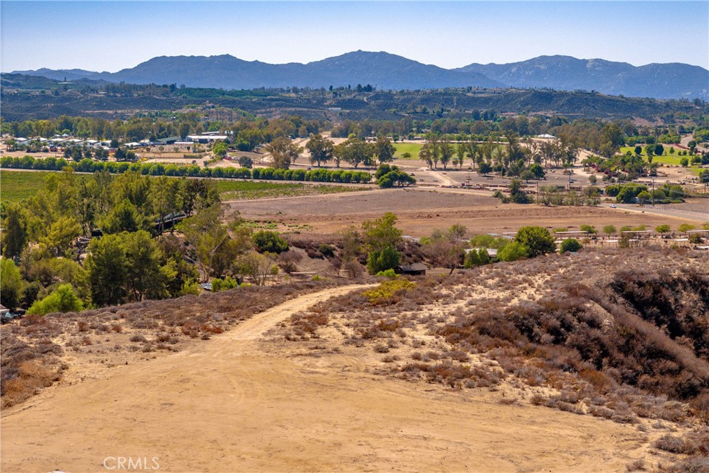 38038 Pauba Road Property Photo 2