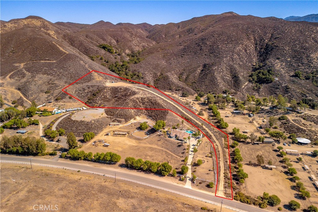 38038 Pauba Road Property Photo 6