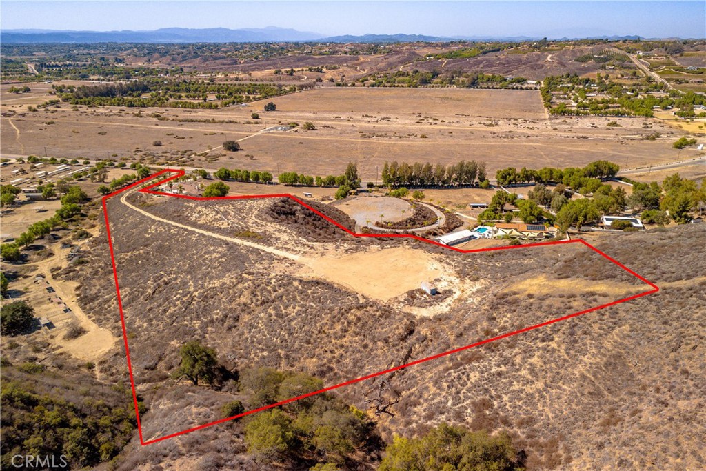 38038 Pauba Road Property Photo 10