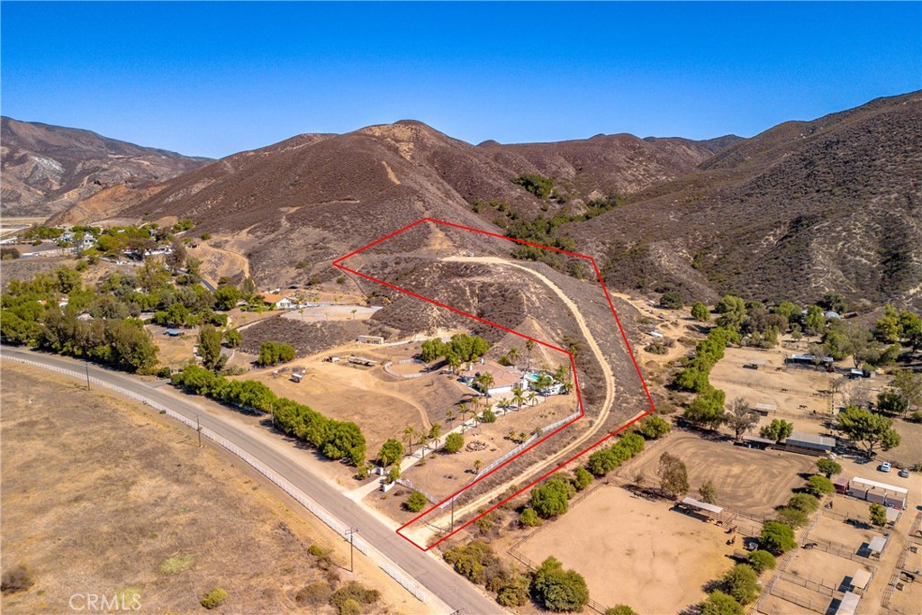 38038 Pauba Road Property Photo 11