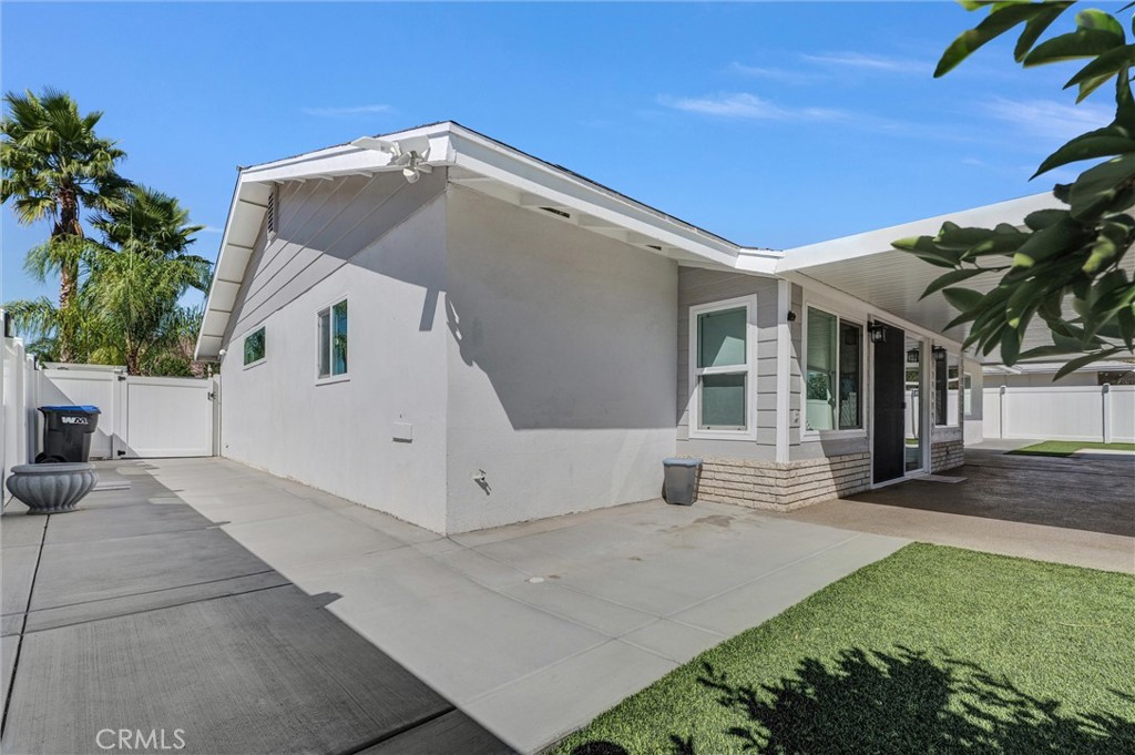 28564 Portsmouth Property Photo 6