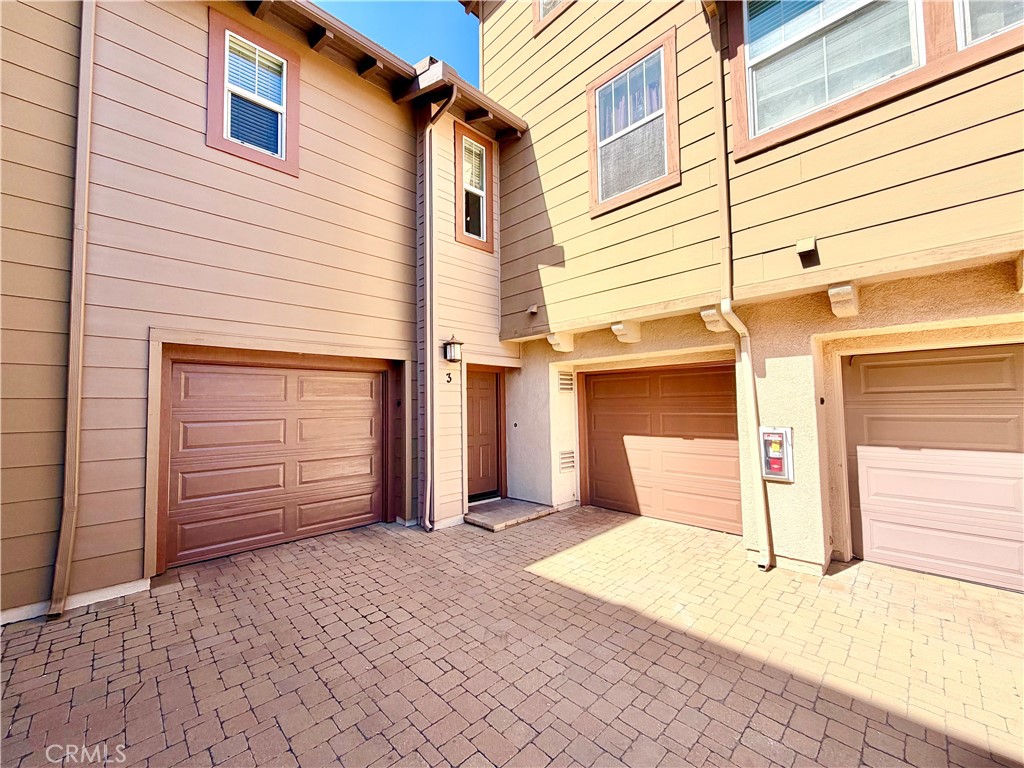 24685 Ridgewalk Street 3 Property Photo 1