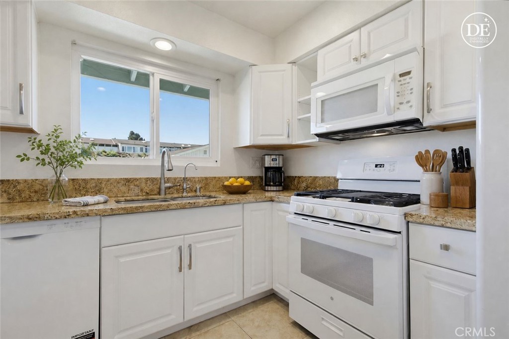 3615 Vista Bella 35 Property Photo 8