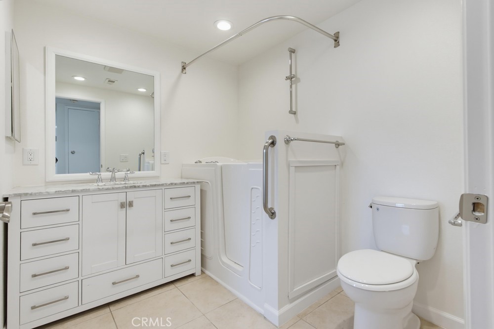 3615 Vista Bella 35 Property Photo 48