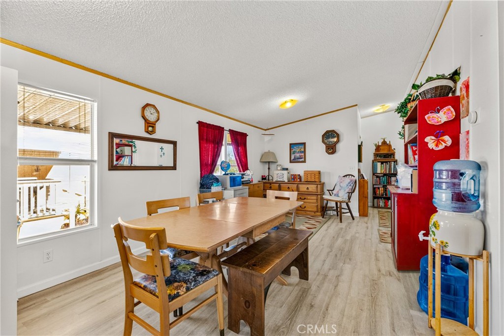 913 S Grand Avenue 102 Property Photo 8