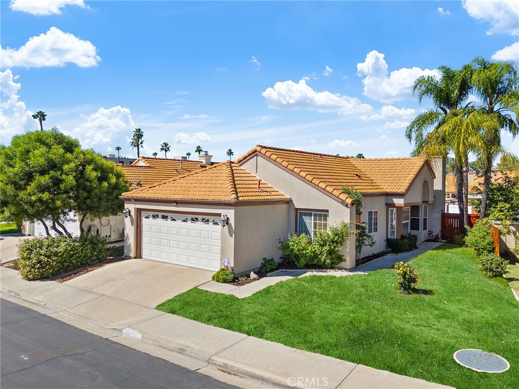 28098 Lemonwood Property Photo 1