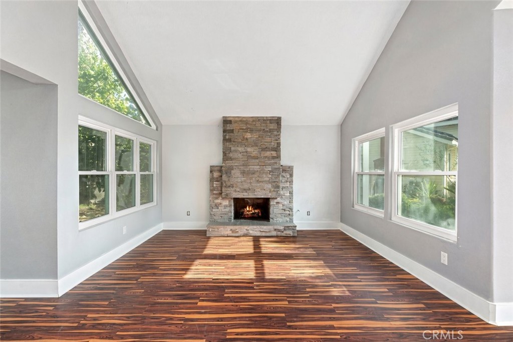 30542 Bridgeview Circle Property Photo 13