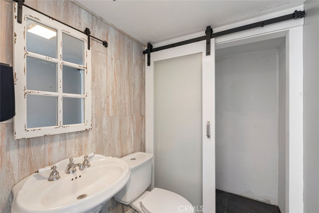30542 Bridgeview Circle Property Photo 17