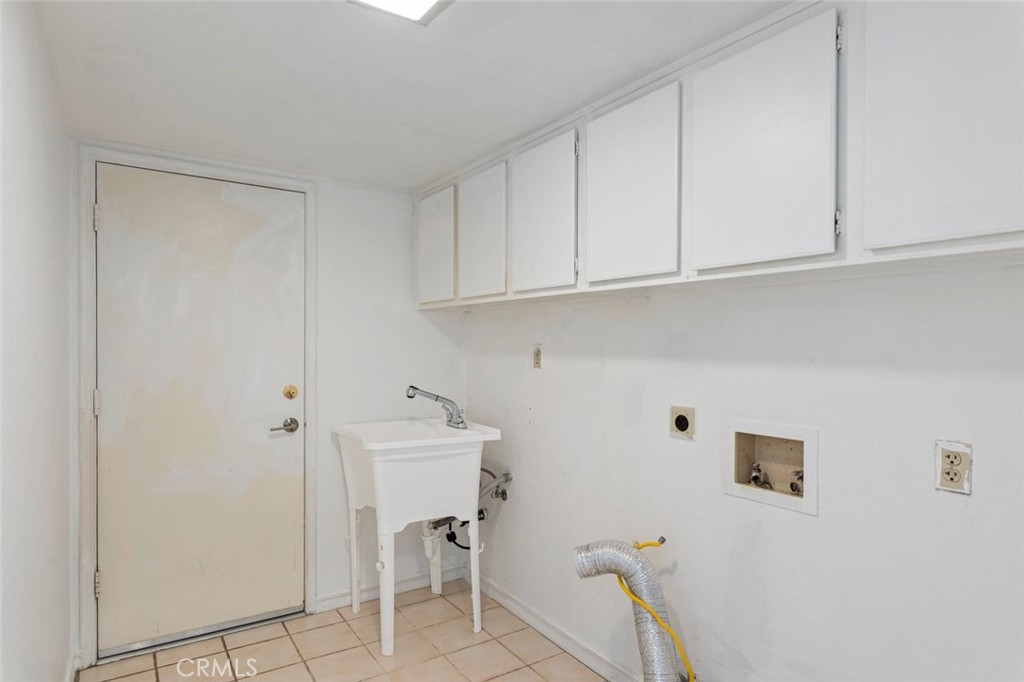 30542 Bridgeview Circle Property Photo 18