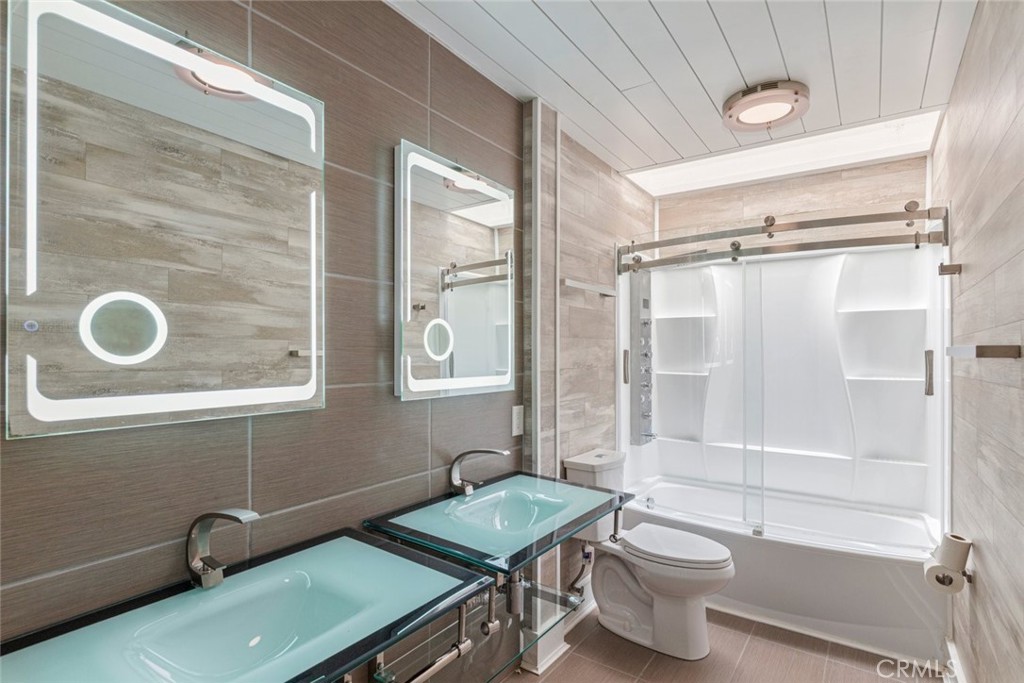 30542 Bridgeview Circle Property Photo 26