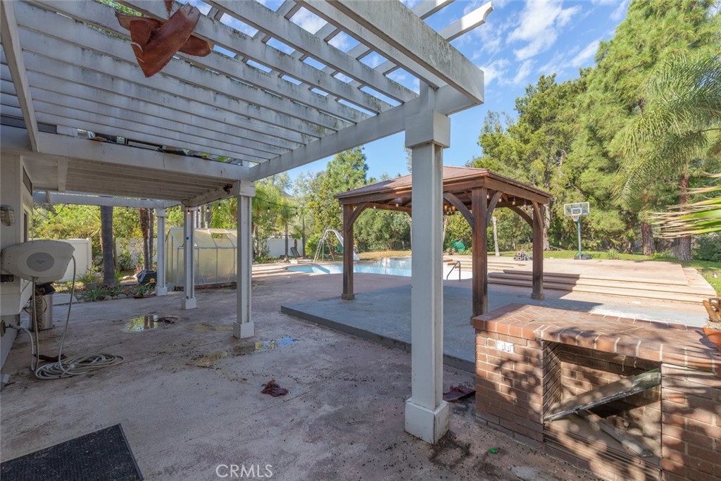 30542 Bridgeview Circle Property Photo 31