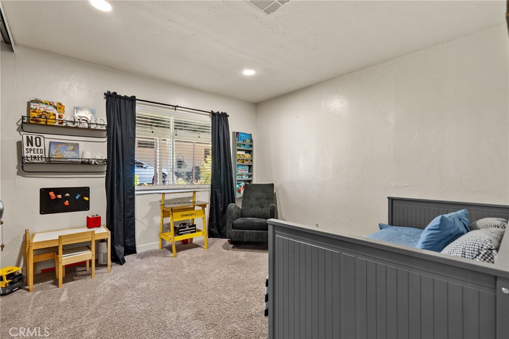 34248 Tractor Property Photo 23