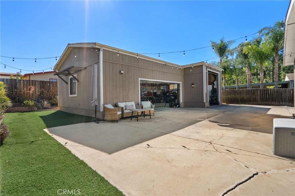 34248 Tractor Property Photo 34