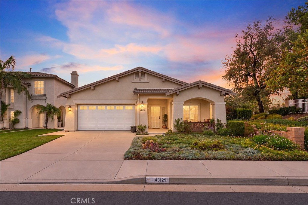 43129 Caminata Property Photo 1