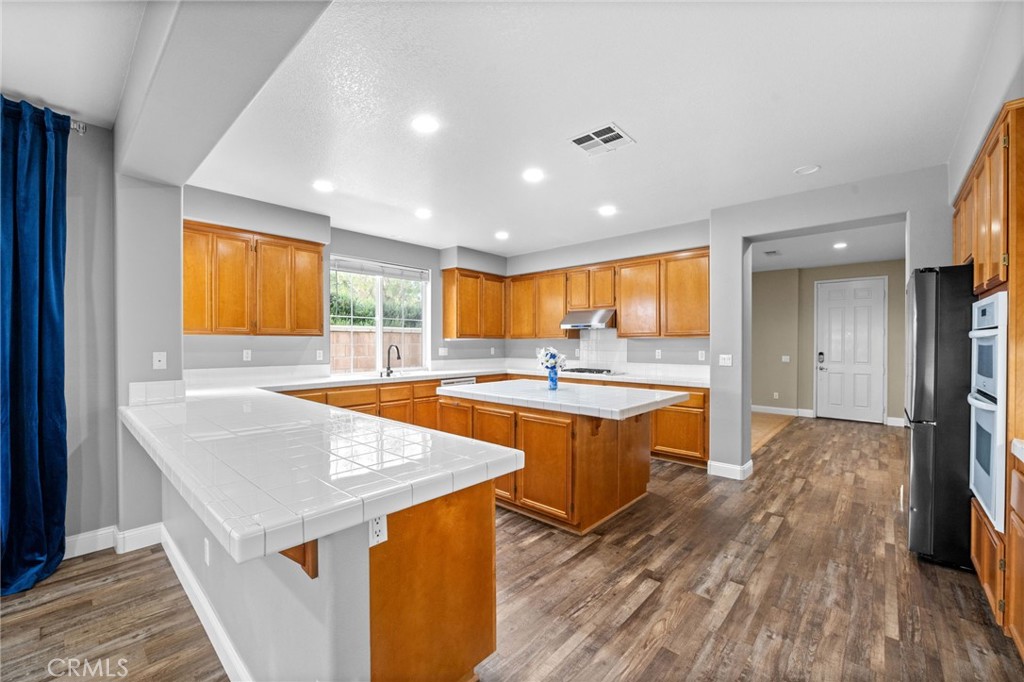 1829 Overland Court Property Photo 3