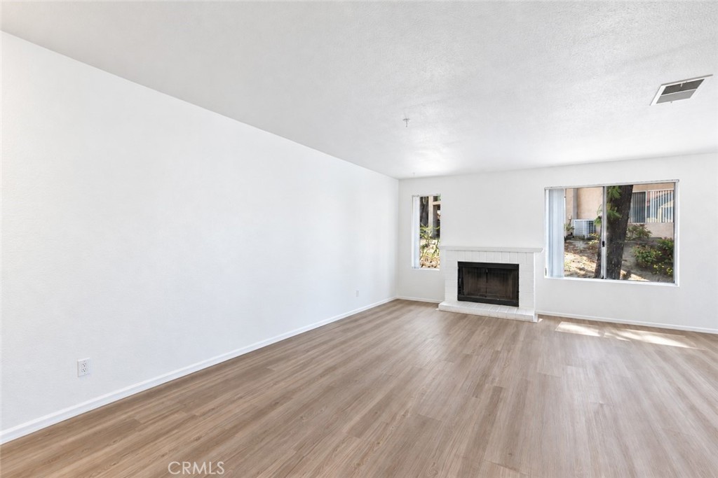 1022 Grape Street Property Photo 2