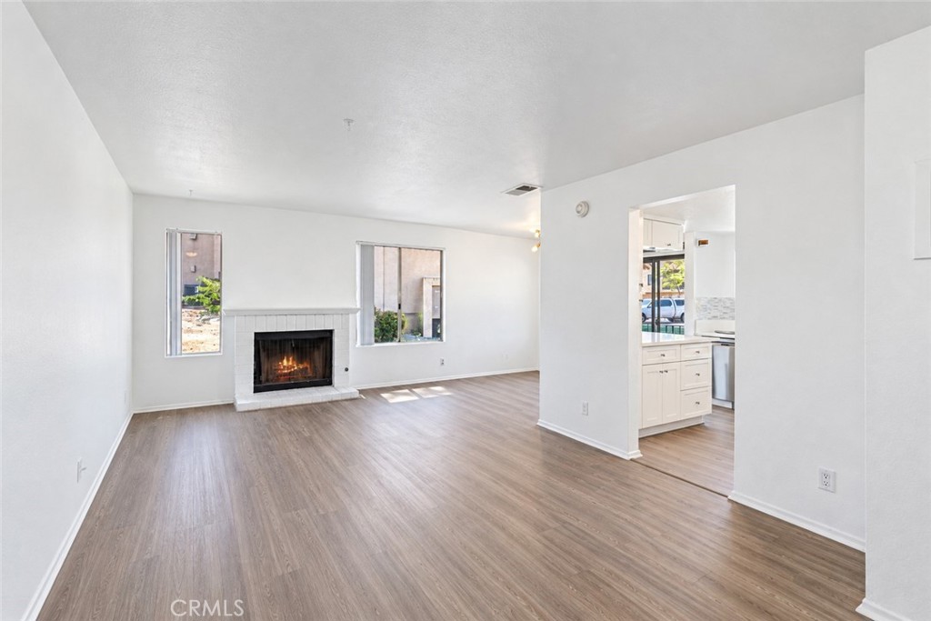 1022 Grape Street Property Photo 3
