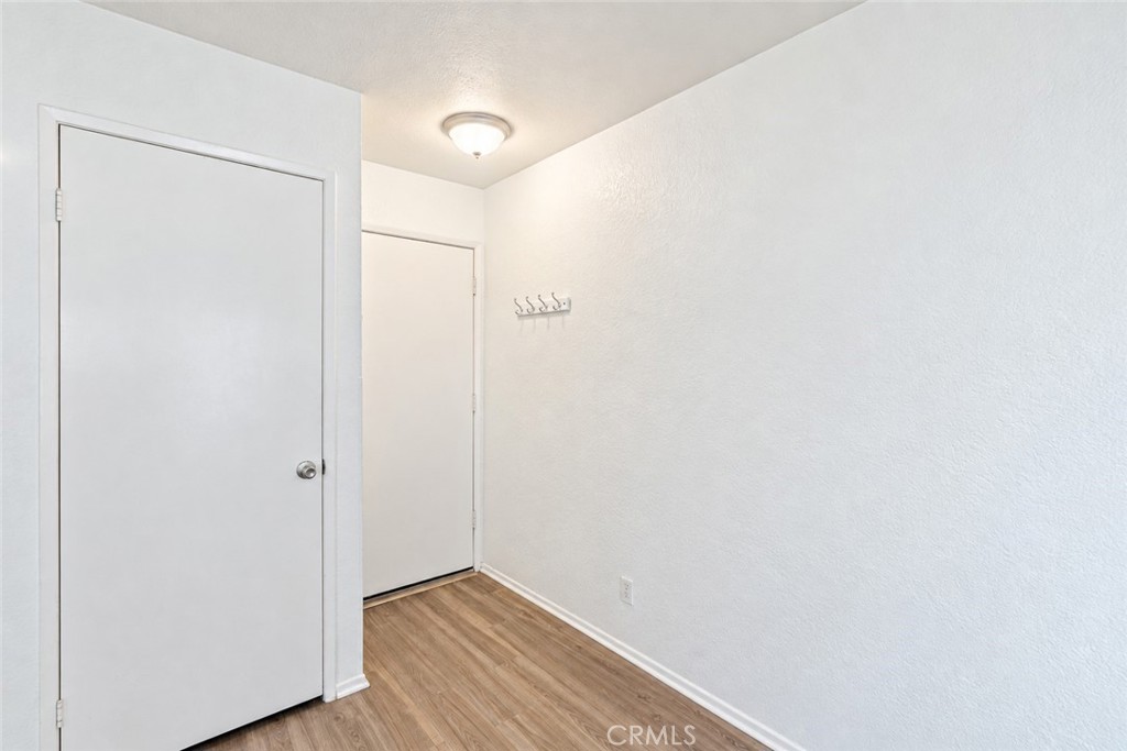 1022 Grape Street Property Photo 4