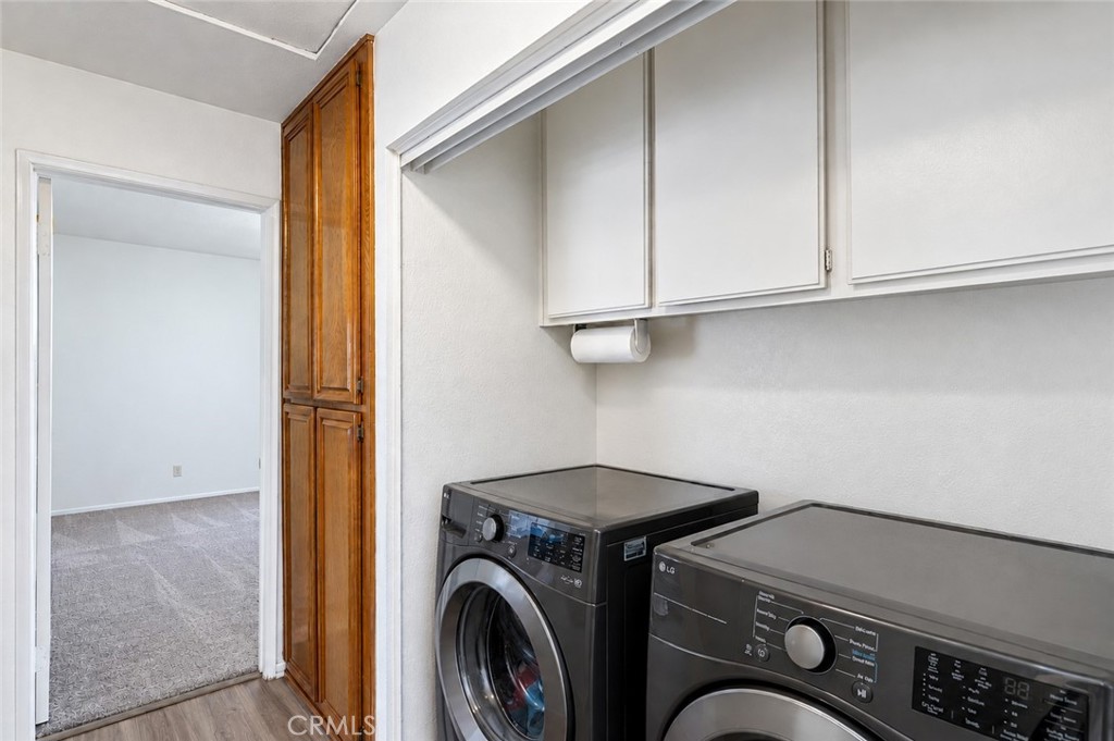 1022 Grape Street Property Photo 9