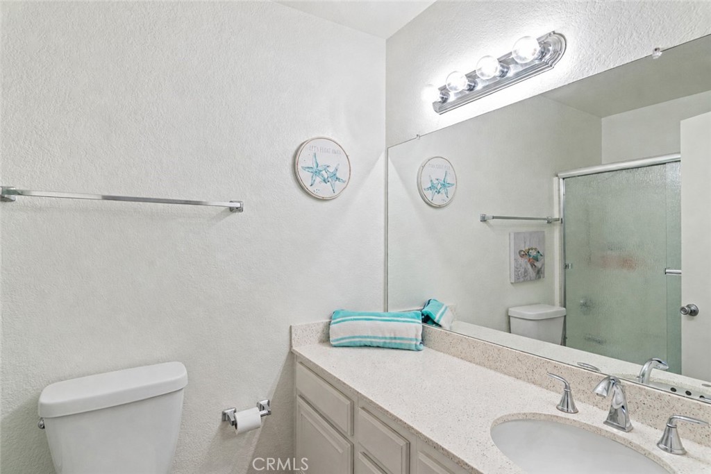 1022 Grape Street Property Photo 11