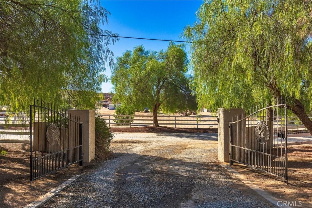 40542 Quiet Hills Property Photo 27