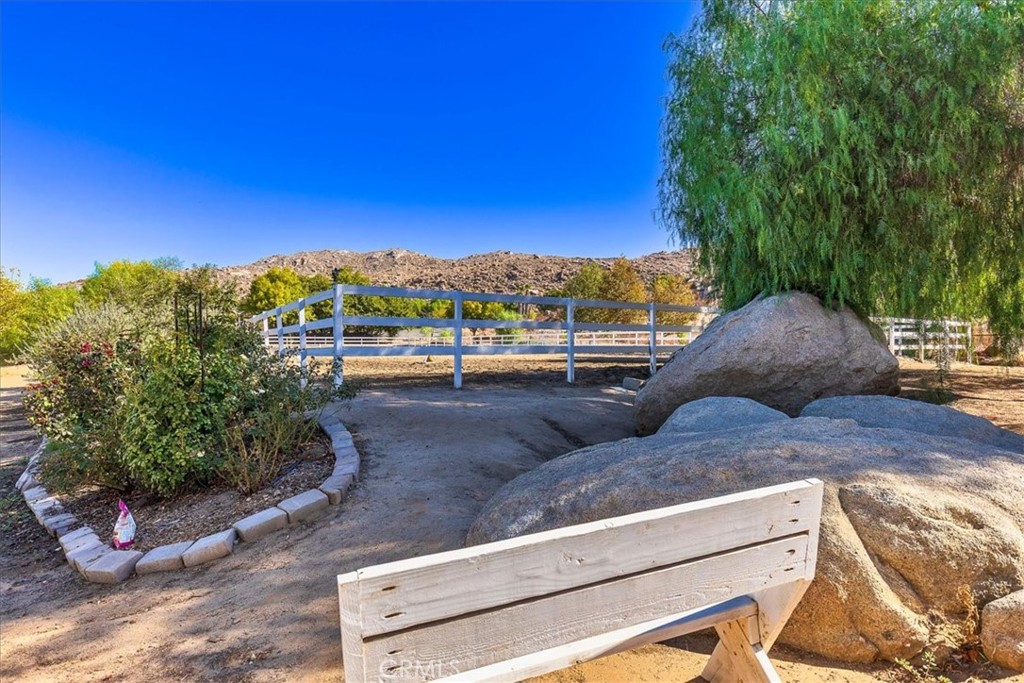 40542 Quiet Hills Property Photo 30