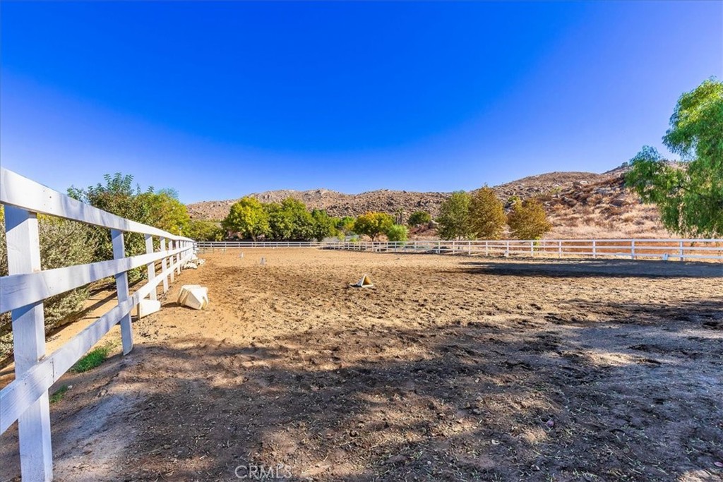 40542 Quiet Hills Property Photo 31