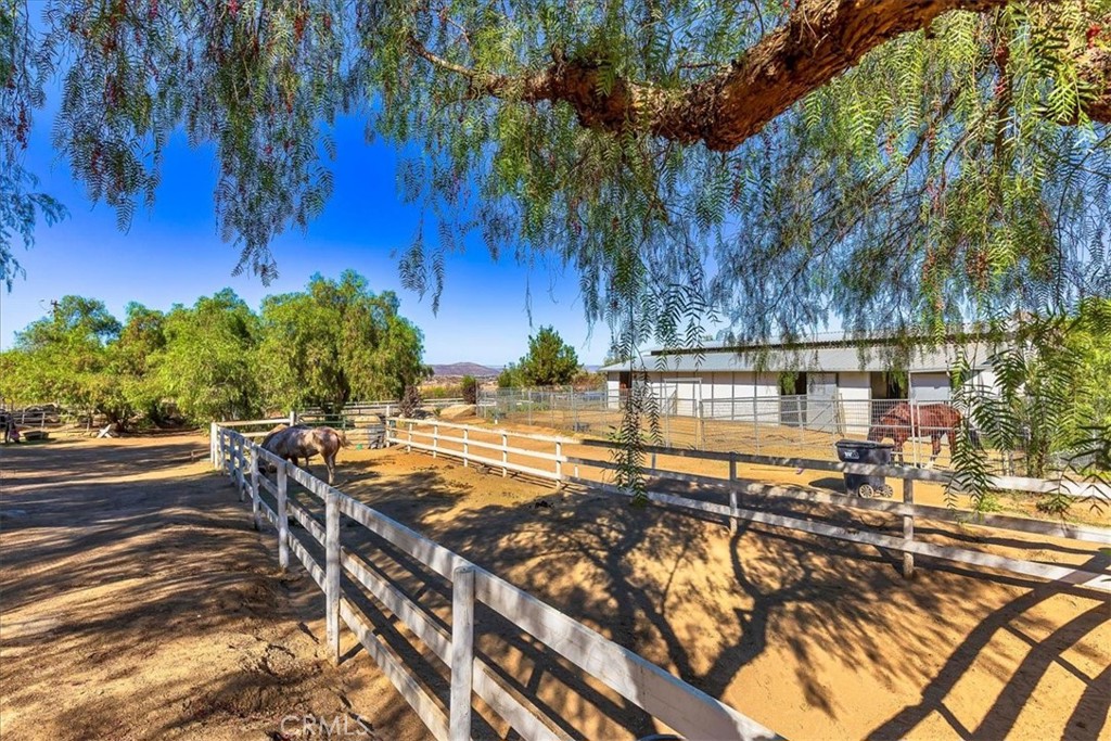 40542 Quiet Hills Property Photo 33