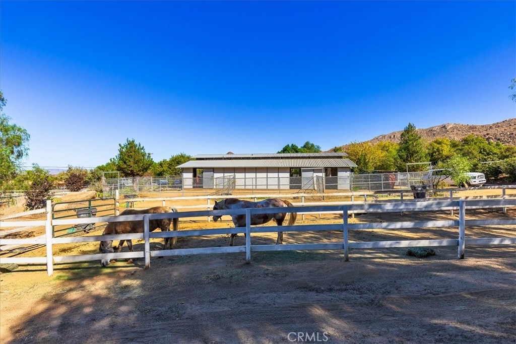 40542 Quiet Hills Property Photo 34
