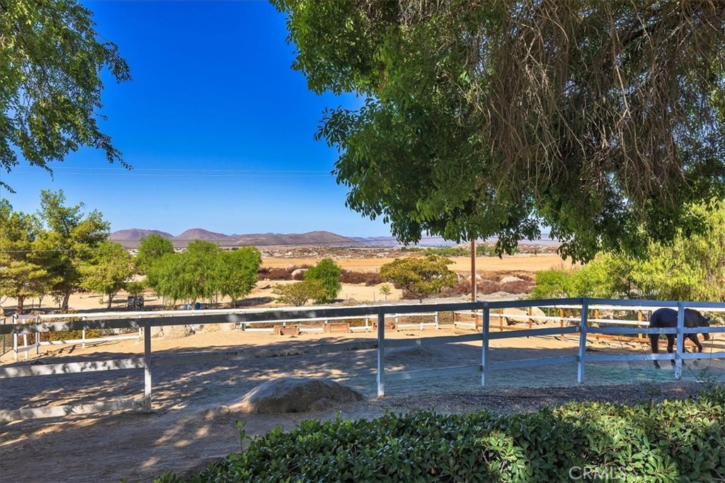 40542 Quiet Hills Property Photo 43