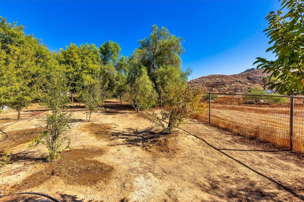 40542 Quiet Hills Property Photo 45