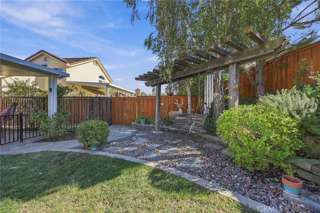 42945 Corte Siero Property Photo 36